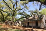 Oak_Alley_Plantation_162_03142016 - Angled look at some of the slaves quarters at the Oak Alley Plantation
