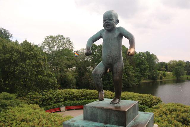 Oslo_710_06182019 - While we were in Oslo, we also managed to visit the curious sculptures at Vigeland Sculpture Park (which I think could also be known as Frogner Park). Among the statues, included this famous angry boy