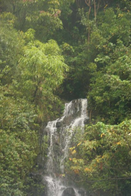 Wailua Falls (Maui) - Satisfying Roadside Falls on Hana Hwy