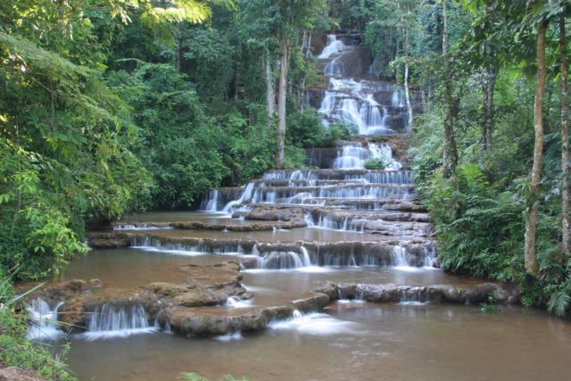Pha_Charoen_030_01012009 - The Pha Charoen Waterfall