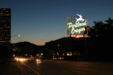 Portland_sign_018_08182017 - Contextual view of the famous Portland sign in twilight with incoming traffic over the bridge we were on