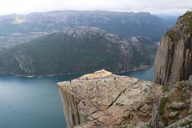 If the weather and circumstances permit, then today might be the day to do the Preikestolen hike