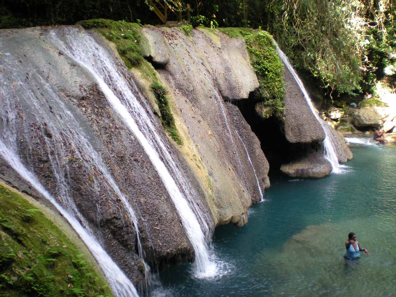 Hiking Around the Grounds of Reach Falls