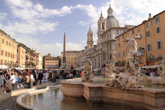 rome_151_20130516 - staden Rom (Roma) var ungefär ett par timmars bilresa till sydväst om Terni och Cascata delle Marmore. Medan jag tycker att det är galet att köra i Rom, är det möjligt att hyra en bil i dess utkanter's possible to hire a car on its outskirts