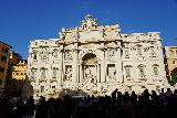 Rome_485_11172023 - Looking towards the very busy Fontana di Trevi