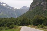 Romsdalen_085_07162019 - Looking back towards Ølmåfossen from another random pullout or bus stop around Flatmark