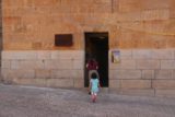 Salamanca_441_06082015 - Julie and Tahia entering Ieronimus
