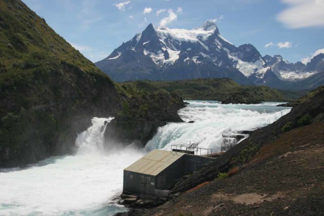 Salto_Chico_011_12242007 - Salto Chico fronting part of the Cuernos del Paine