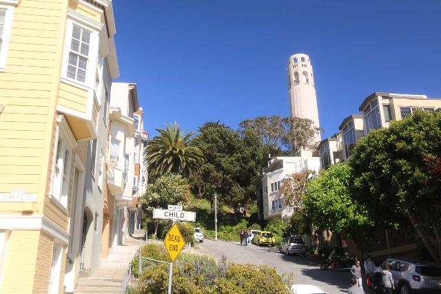San_Francisco_367_04202019 - San Francisco was one of the few cities in the west coast of the United States where it's enjoyable to walk around and experience sights like the Coit Tower