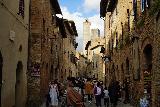 San_Gimignano_008_11202023 - Walking along a busy alleyway en route to the center of San Gimignano