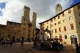 San_Gimignano_026_11202023 - Another look across the main square surrounded by towers at the center of San Gimignano