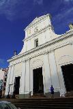 San_Juan_199_04142022 - Looking up at the front entrance of the Catedral de San Juan