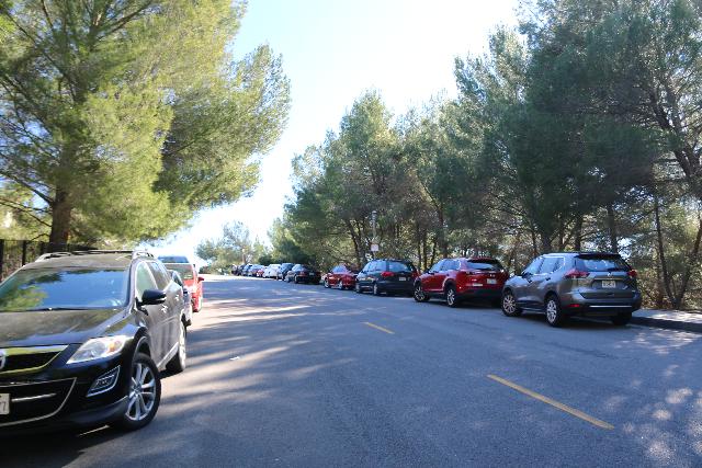 Santa_Ynez_Falls_196_01192019 - Vereda de la Montura was full of parallel-parked cars when we returned to the Santa Ynez Falls trailhead