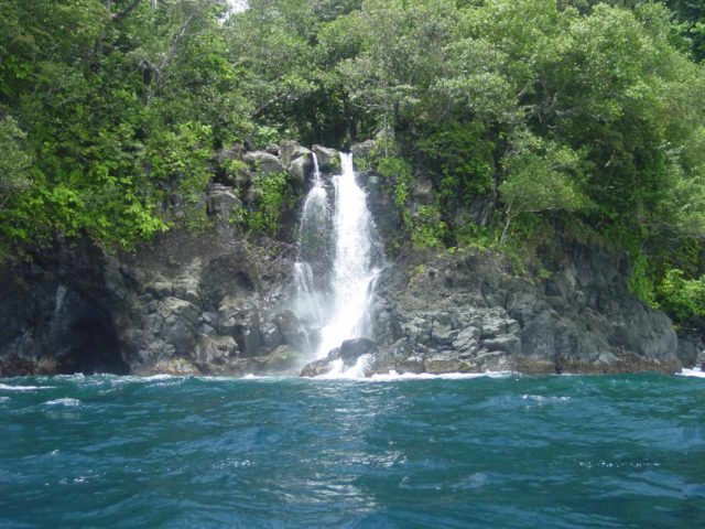 Savulevu_Yavonu_034_12312005