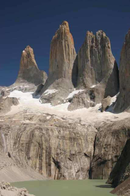 Sendero_Torres_del_Paine_118_12252007 - Las Torres del Paine