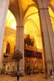 Sevilla_192_05252015 - Looking up at the tall pillars within the Catedral de Sevilla