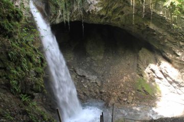 Cascade de Seythenex provided us another waterfalling excuse to explore around the outskirts of the Lake Annecy area. What made this impressive 45m waterfall different was...