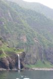 Shiretoko_tour_251_06072009 - Contextual view of Kashuni Falls