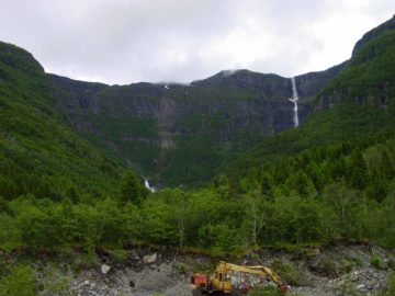 Skrikjofossen_017_06242005