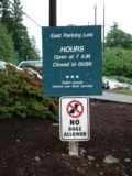 Snoqualmie_Falls_012_jx_05262006 - Sign indicating the parking lot hours during our May 2006 visit