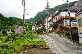 Soutaki_015_07072023 - Walking up the steep ramp within the village of Tsubame Onsen