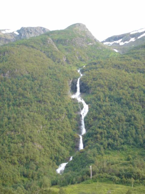 Sunndalen_015_jx_07032005 - One of the other waterfalls tumbling down Sunndalen Valley though I suspect this one was on the north-facing cliffs