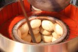 Taipei_052_10262016 - Looking at the Fuzhou hujiao bing being cooked in the tandoor oven