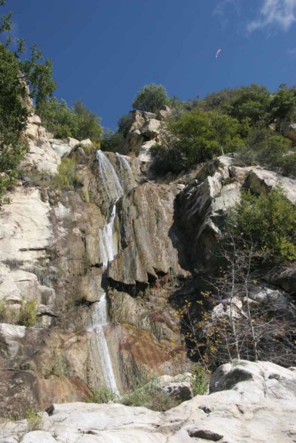 Tangerine_Falls_065_02142009 - Tangerine Falls with a hanglider in the sky