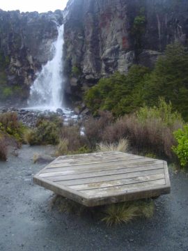 Taranaki_Falls_013_11162004