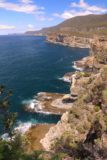 Tasman_Arch_17_055_11262017 - This was the nice view of the coastal cliffs of the Southern Ocean from the scenic lookout near the Tasman Arch