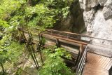 Tatzelwurm_Waterfall_028_06282018 - Approaching the dead-end bridge fronting the Lower Tatzelwurm Waterfall