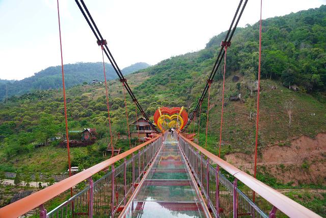 Thac_Dai_Yem_134_04162025 - Walking across the Glass Bridge of Love as we continued the counterclockwise loop walk through the Thac Dai Yem Waterfall Ecotourism Park