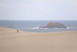 Tottori_Sand_Dunes_053_10222016 - Looking towards the ocean against the strong winds at the Tottori Sand Dunes