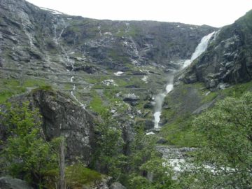 Stigfossen and Tverrdalsfossen were the pair of main waterfalls surrounding the famous 11-turn serpentine road Trollstigen (