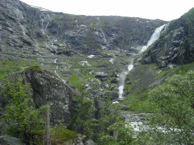 Trollstigen_010_07022005