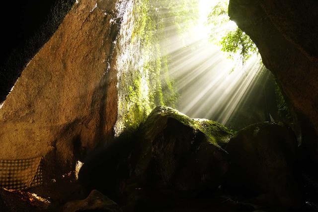 Tukad_Cepung_217_06172022 - Radiating morning sunbeams penetrating the floor of the narrow gorge downstream of the Tukad Cepung Waterfall