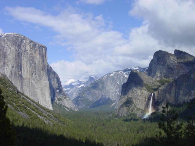 Tunnel_View_010_05102003