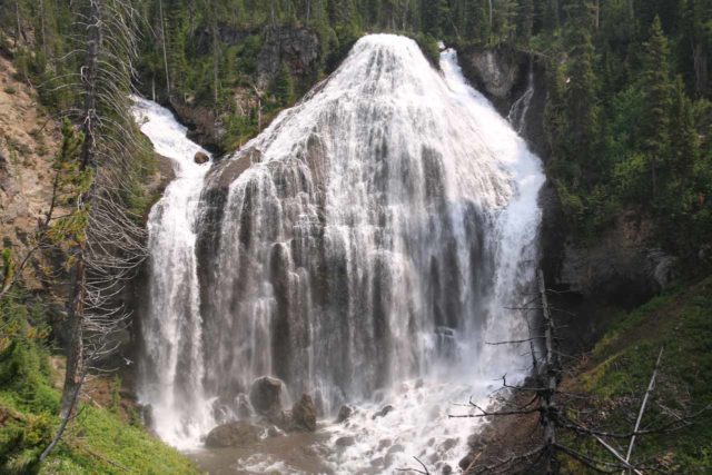 Classic Photo Essay: Dry-Fly Heaven in Yellowstone National Park