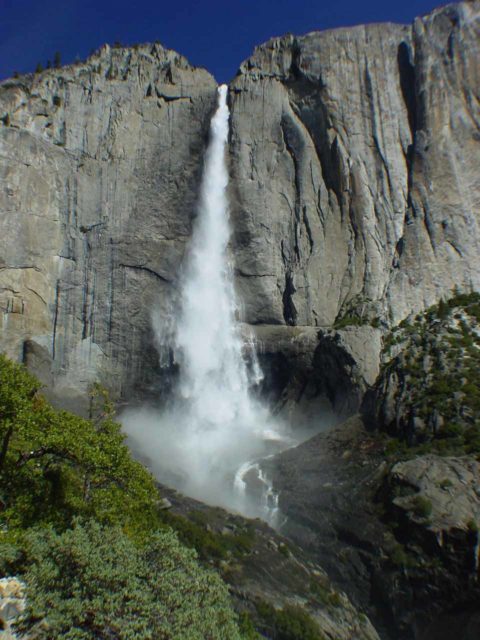 Upper_Yosemite_Falls_014_03202004
