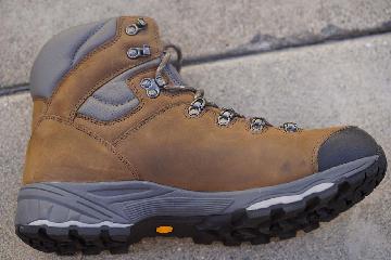 vasque st elias hiking boots