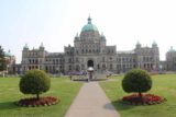 Victoria_BC_028_08022017 - Frontal look at the Parliament Building in Victoria Harbour
