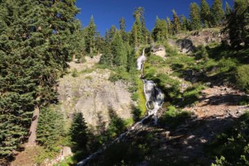 Vidae Falls was definitely one of the easiest waterfalls to visit in Crater Lake National Park, mostly because it was right by the road.  It was one of the few waterfalls in all our waterfalling...