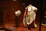 Vienna_148_07082018 - Checking out some fancy robes within the Royal Treasury in the Hofsburg Palace in Vienna