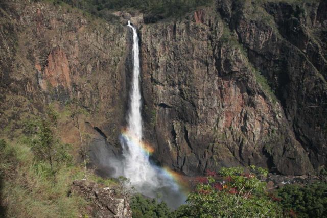 Wallaman_Falls_192_05152008 - Wallaman Falls and midday rainbow