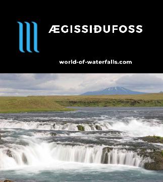 AEgissidufoss (Ægissiðufoss) was a wide waterfall on the Ytri Rangá River that I found interesting because I was able to photograph it with the active Mt Hekla.