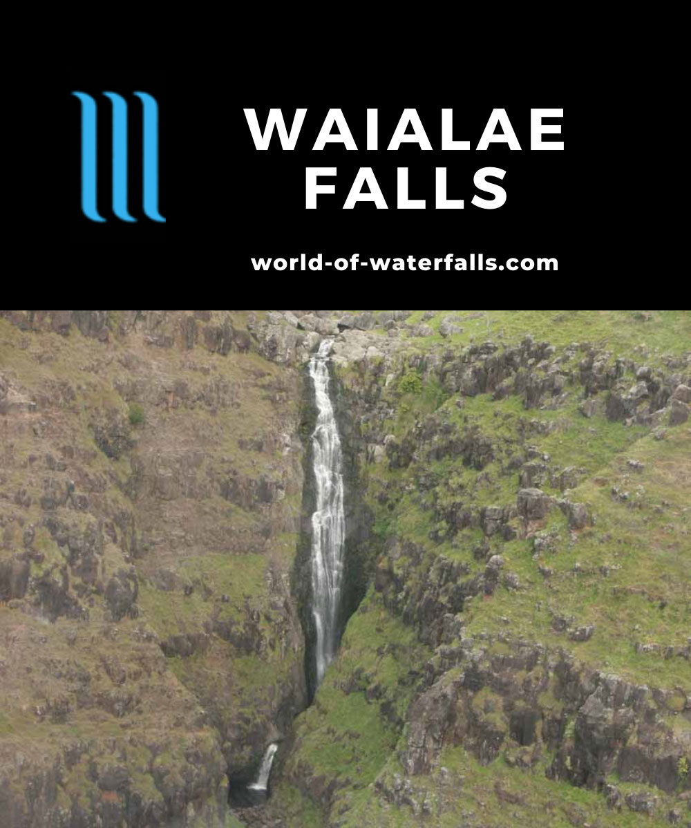 Air_Kauai_heli_071_12262006 - Aerial view of Wai'alae Falls