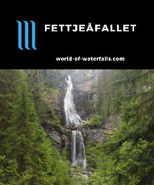 Fettjeafallet (Fettjeåfallet) is a 70m two-tiered waterfall on the Fettjeån reached by a 4km return hike (with rough spots) near Klövsjö in Jämtland, Sweden.