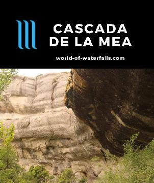 Cascada de la Mea (Cascada la Mea) is a plunge waterfall that formed a stalagmite mound at its base reachable by a short walk near the arch at Puentedey, Spain.