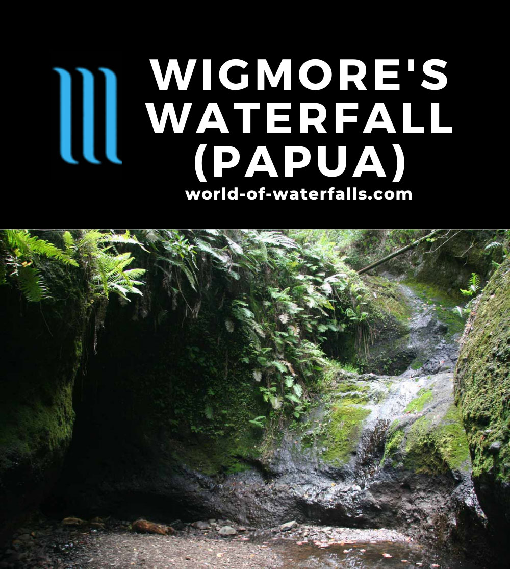 Rarotonga_027_01112010 - The Wigmore's Waterfall or Papua Waterfall in the heart of Rarotonga