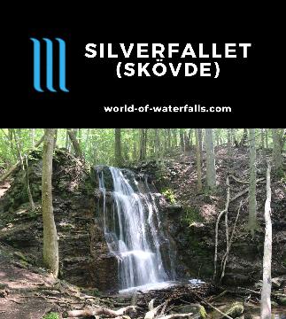 Silverfallet are waterfalls on Karlsforsbäck each about 5-10m with aluminum mill and limestone kilning ruins where we did a 1.6km loop walk near Skövde, Sweden.